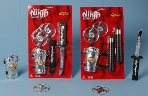 Ninja set klein van 4.95 ass.
