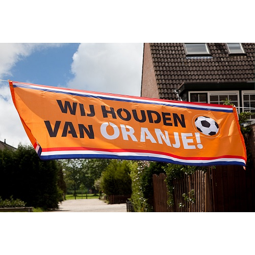 Oranje straatbanner Wij houden van oranje 74x220cm