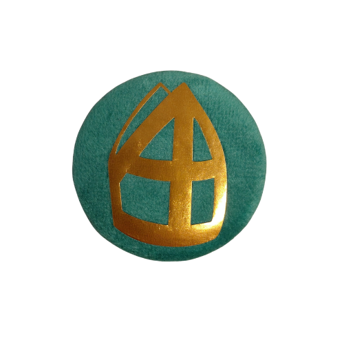 Baretspeld / button met mijter groen